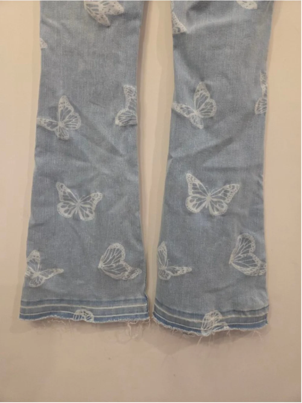No Boundaries Light Blue Butterfly Flare Jeans Size 5 - Picture 6 of 8